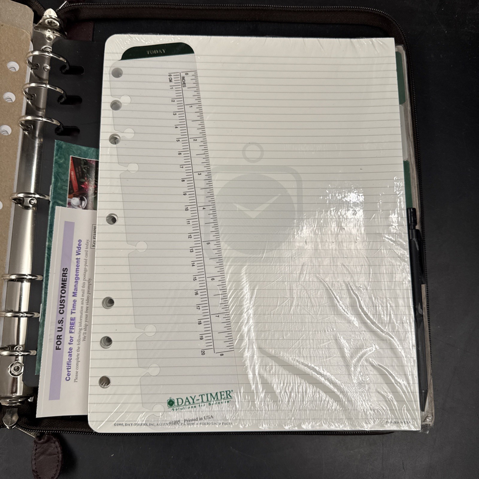 Day-Timer® Leather Planner Padfolio Open Style Organizer Burgundy Zipper Folio