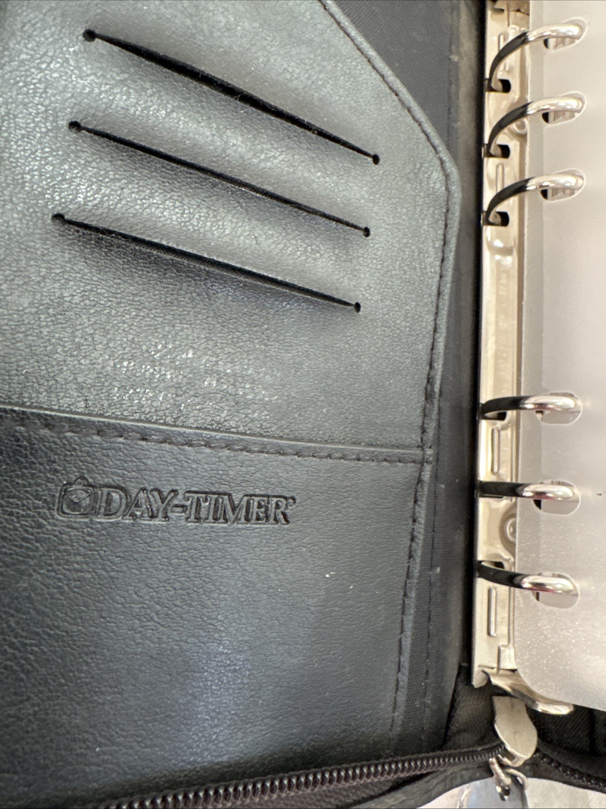 Black Soft Leather Day Timer 6 Ring Planner Zip Around Inserts & Fire Hat Pull
