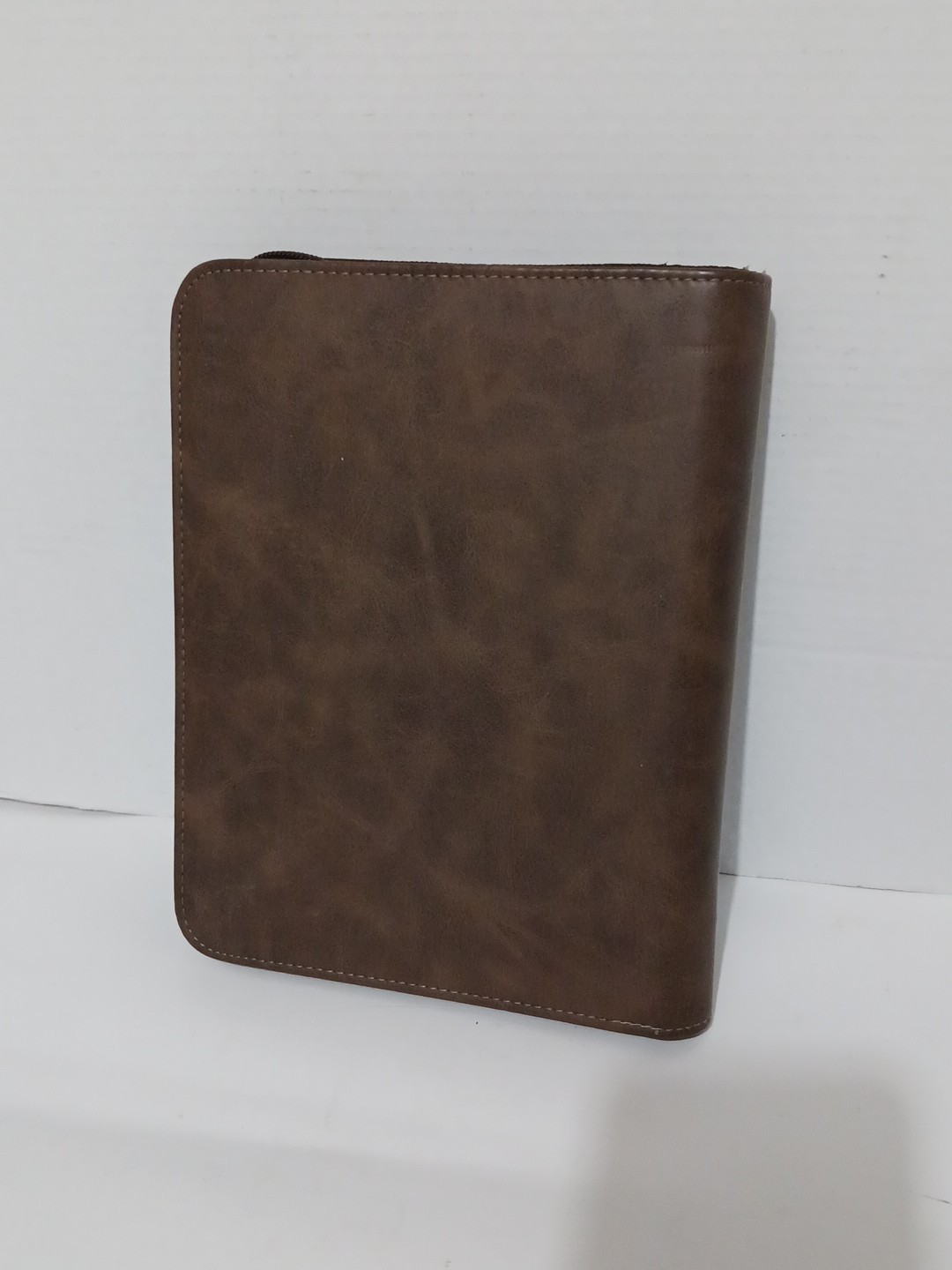 DAY-TIMER Brown Leather Zip Around 7 Ring Binder Organizer Planner 8″x11″ Faux