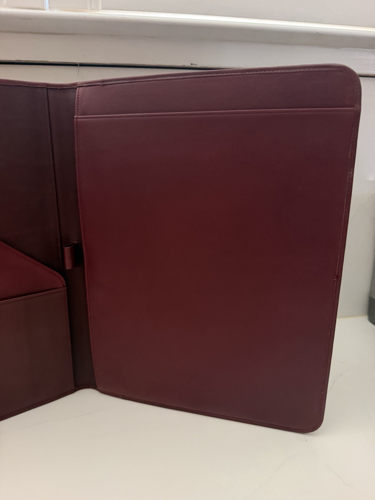 Vintage Coach Burgundy Leather Bi-fold Portfolio Notebook Organizer 12.5″ x 10″