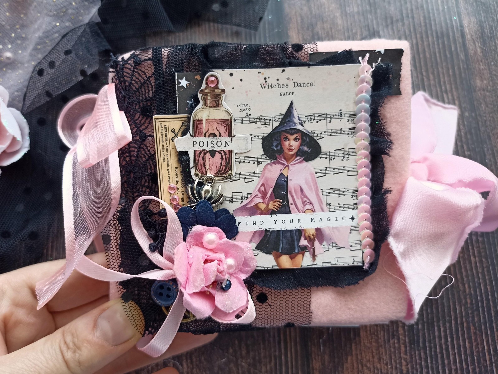 Small gothic witch junk journal handmade blank Pink Halloween 4x4in 200 pgs