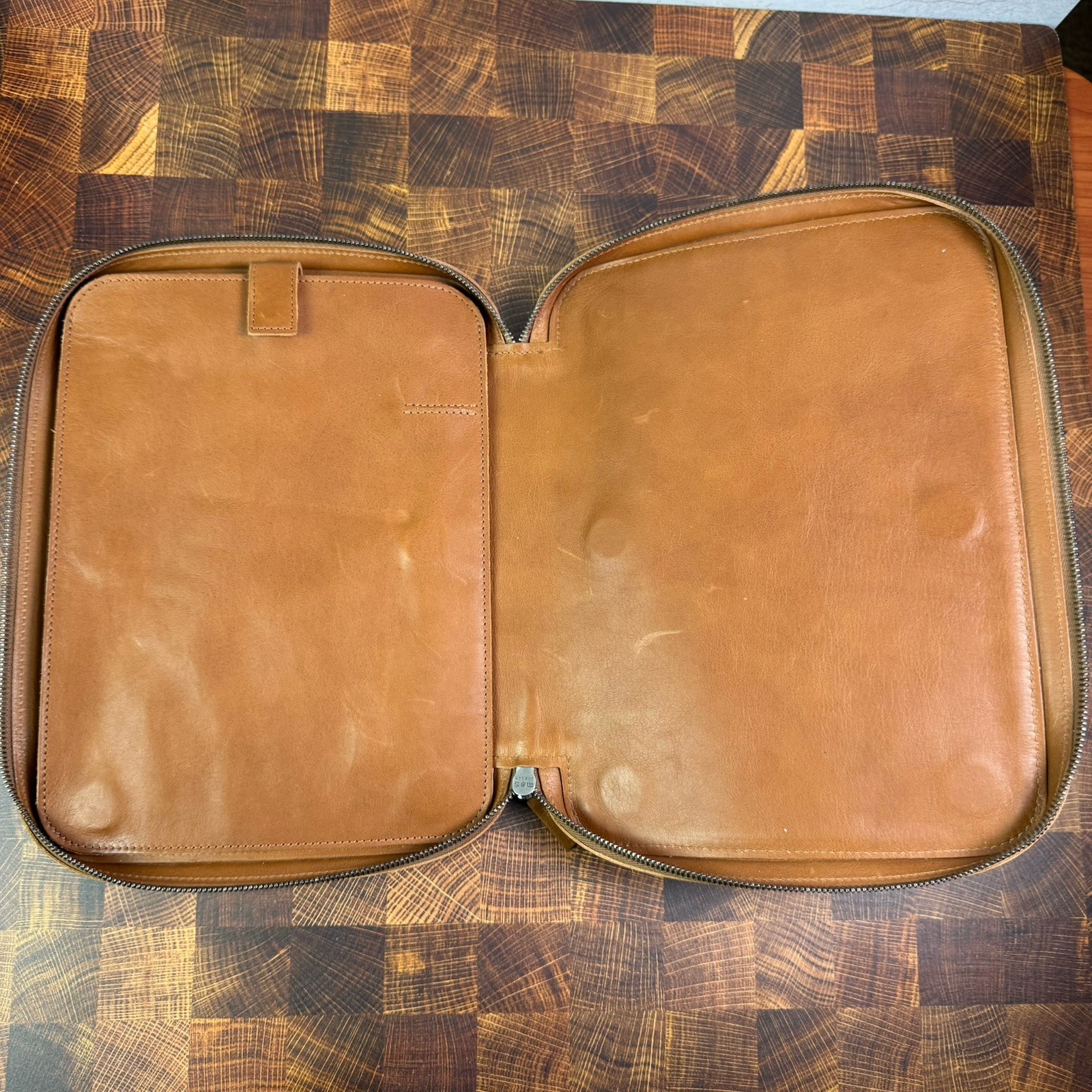 This Is Ground Mod Tablet 2 Leather Organizer Case Toffee Brown IPad Holder Vtg