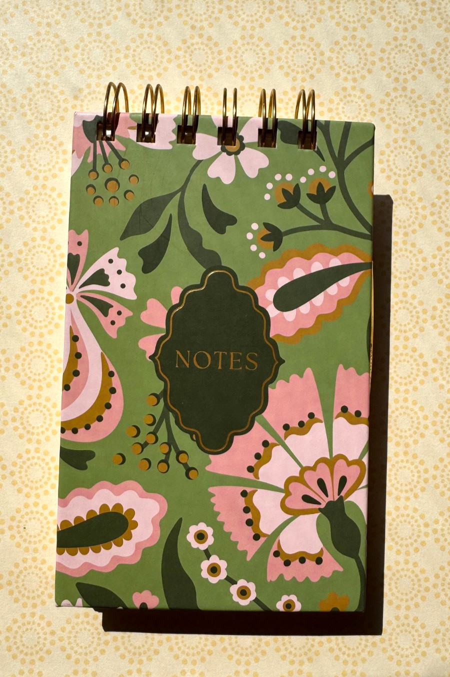 Spiral Pocket Lined Notebook + Pen-Floral Design-6.5 in x3.5 in- Shopping list..