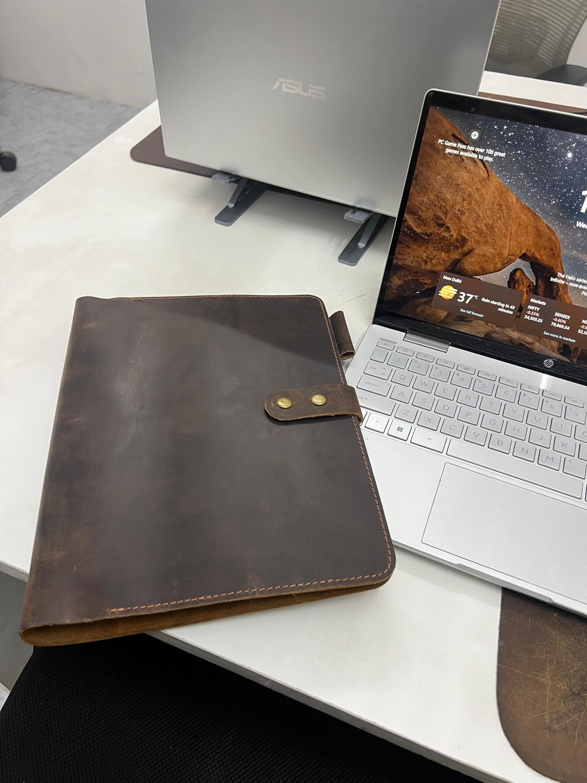 Premium Leather 3-Ring Binder Portfolio, 8.5×11 Inch Letter Size Organizer Fo…
