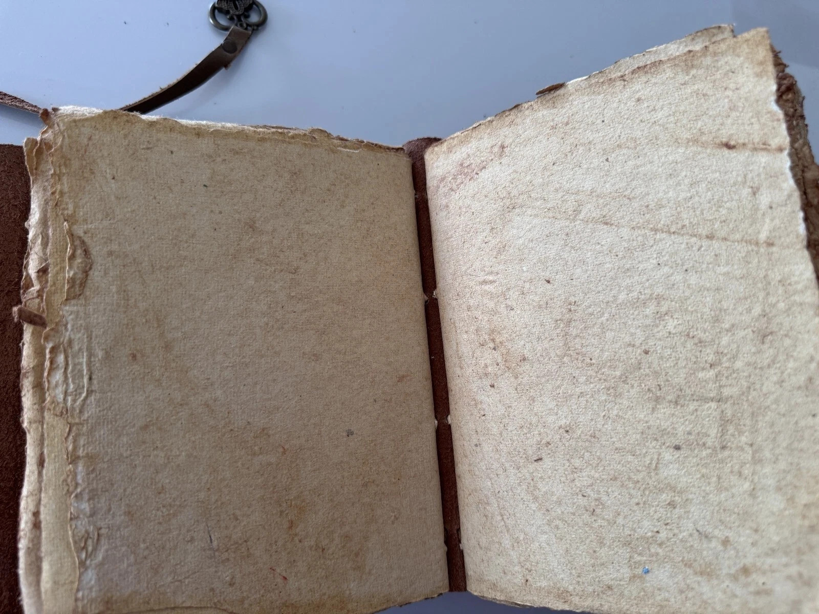 Vintage Leather Journal with 250 Pages Deckle Edge Paper-6″ by 8″
