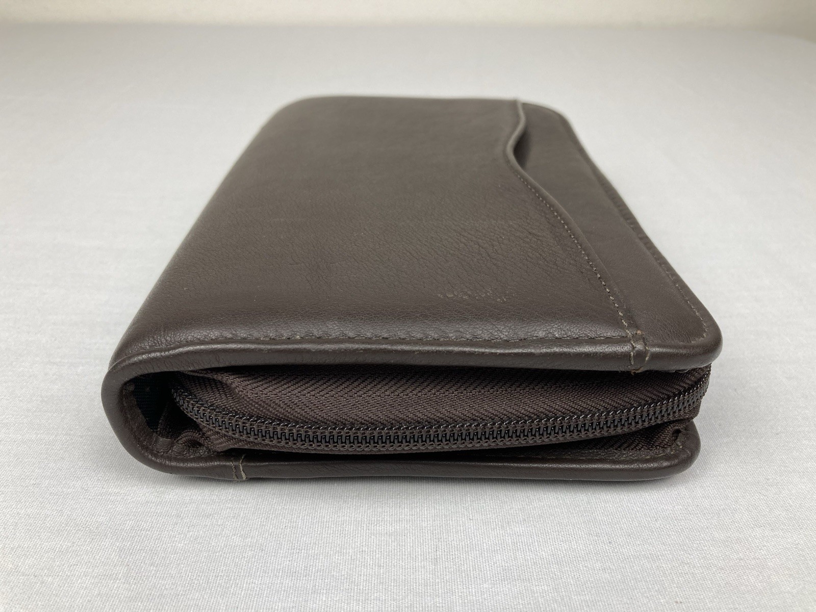 VTG DAY-TIMER BROWN LEATHER 6 RING PLANNER ORGANIZER 8” X 5.5” FRONT POCKET VGC!