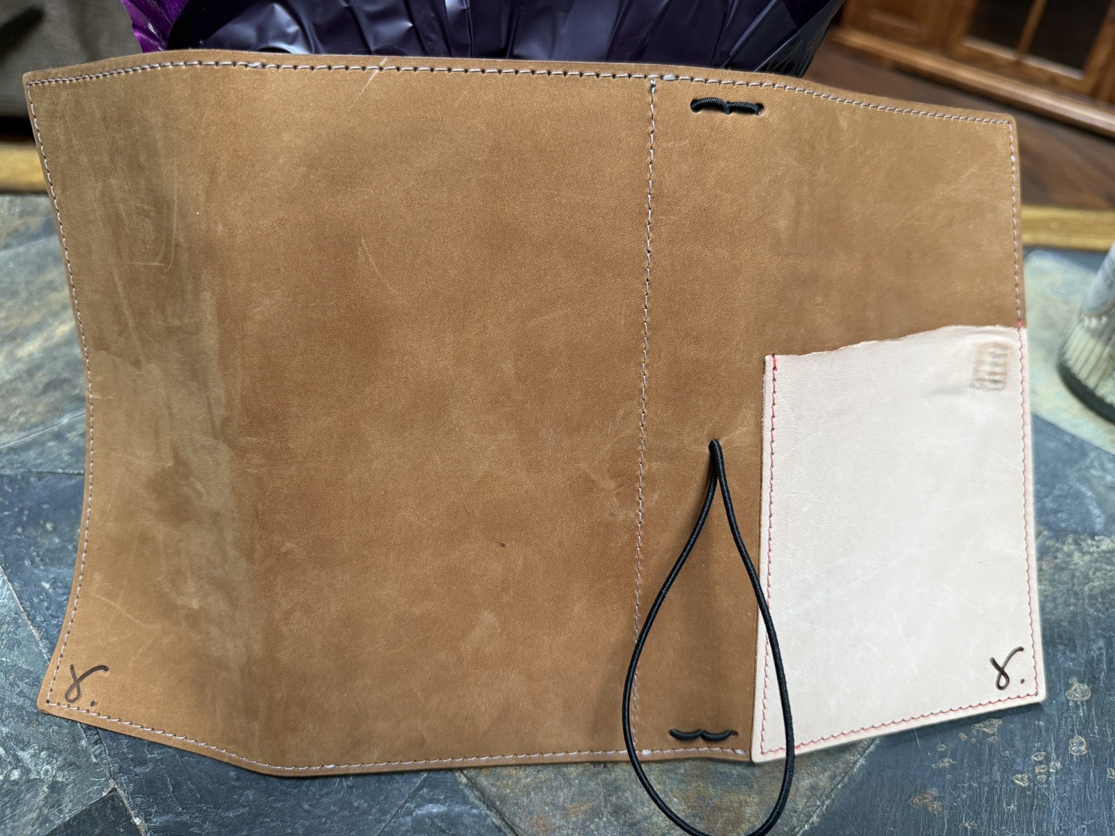 ~*Sojourner USA ~B6 Slim Trifold ~ Seed Nubuck Leather ~ Natural Leather Pockets