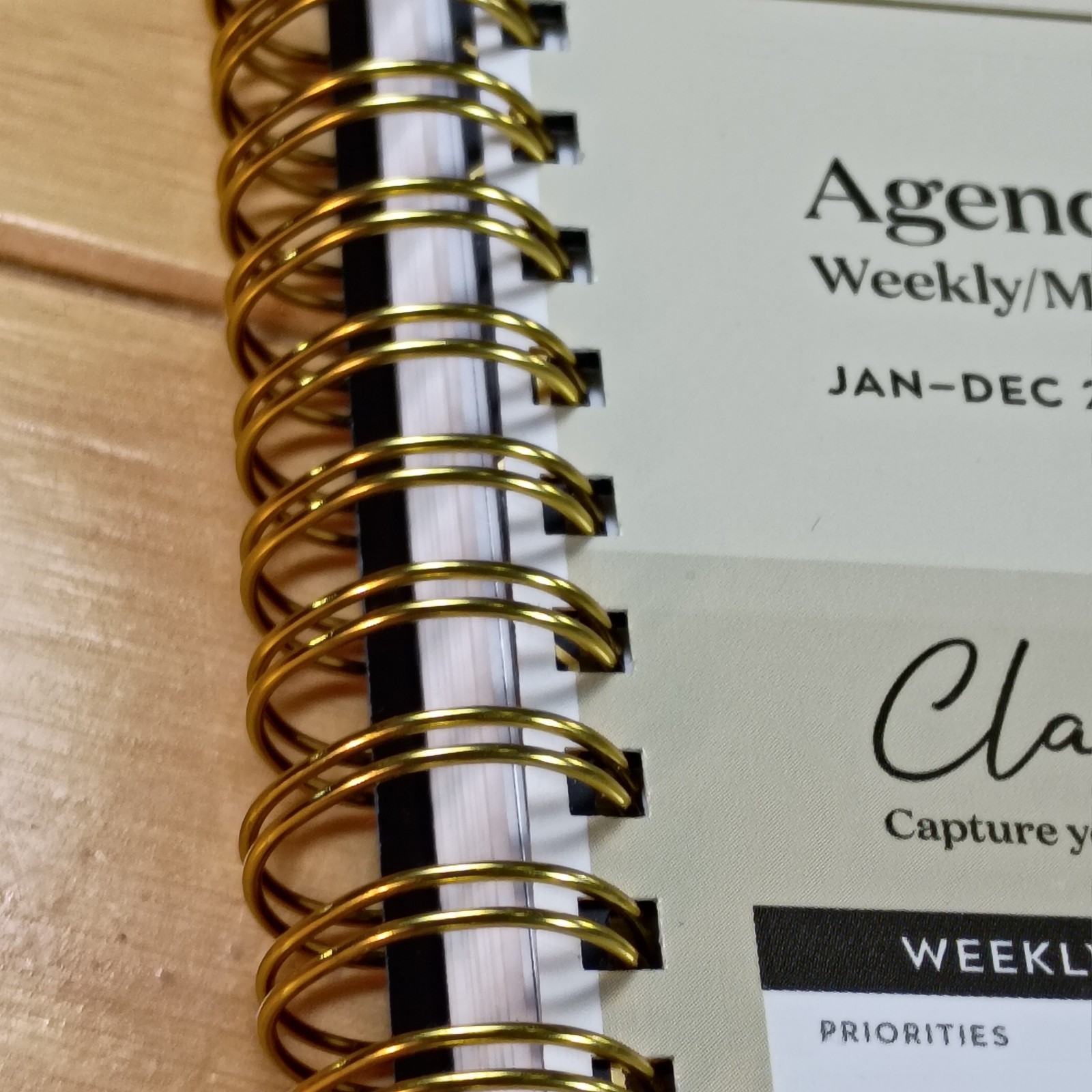 Cambridge Agenda Weekly Monthly Planner 2026 Classic 8-1/2 x 11 In. Wire-O New
