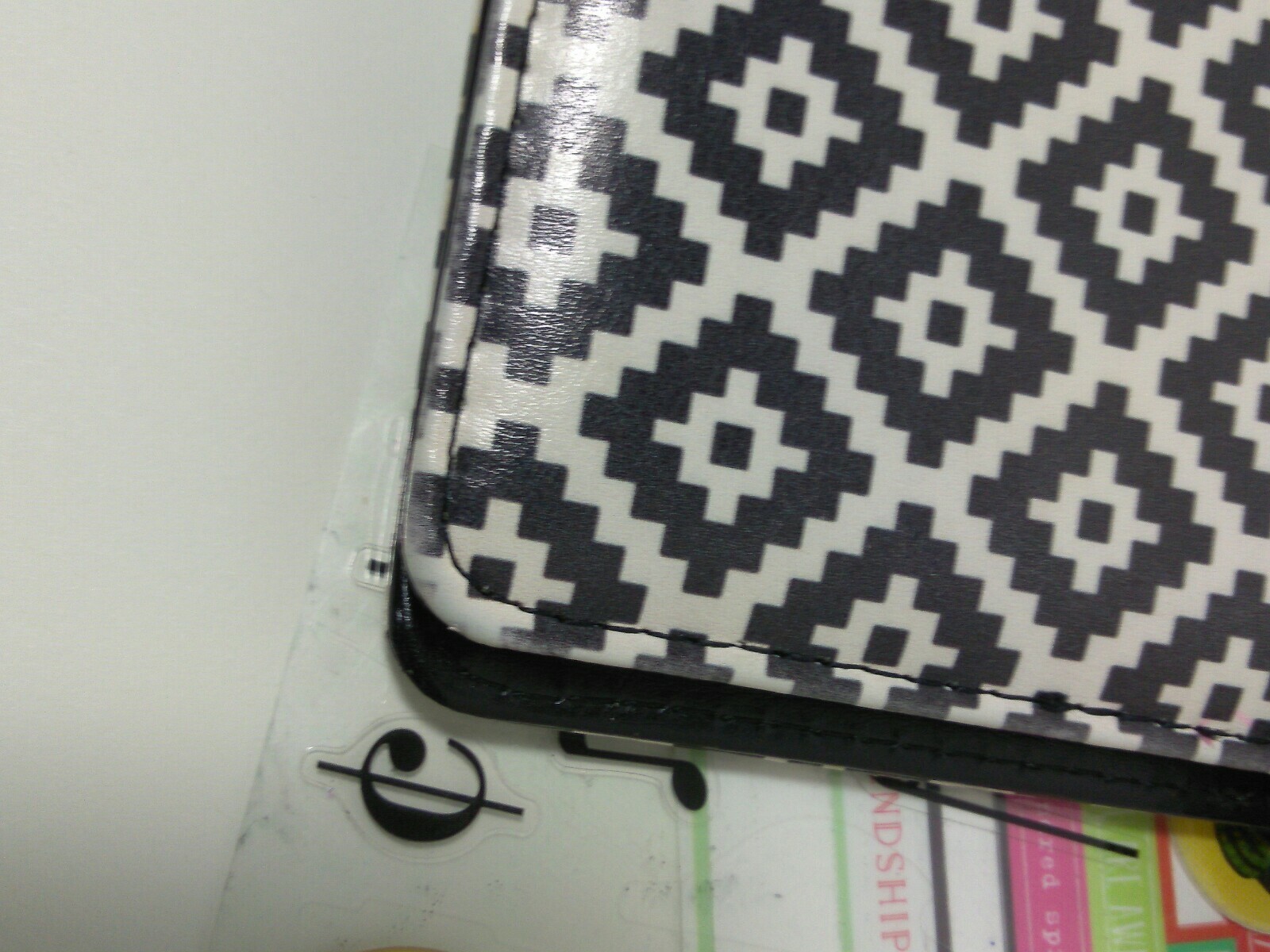 Agenda 52 The Paper Studio A5 Ring Planner Black & White Motif w/ Florals Print