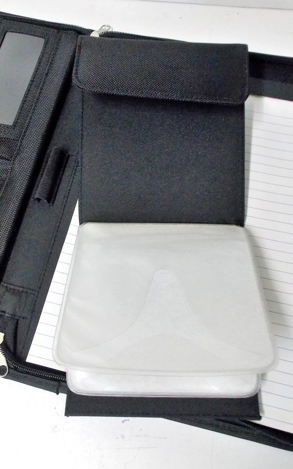 Zippered Business Padfolio 8-1/2 x 11 w/Music Removable Attaching CD Holder