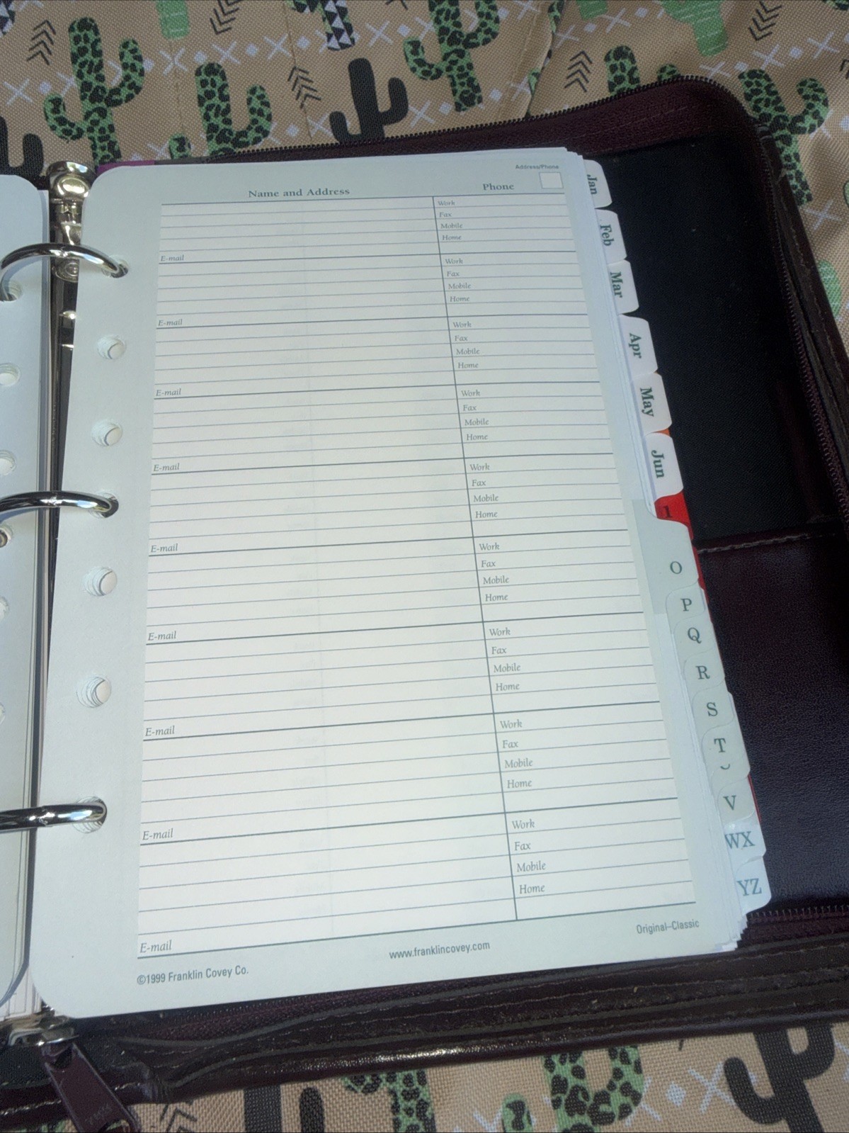 Dayrunner Personal Organizer Planner Vintage 2003 Classic Edition Burgundy Zip