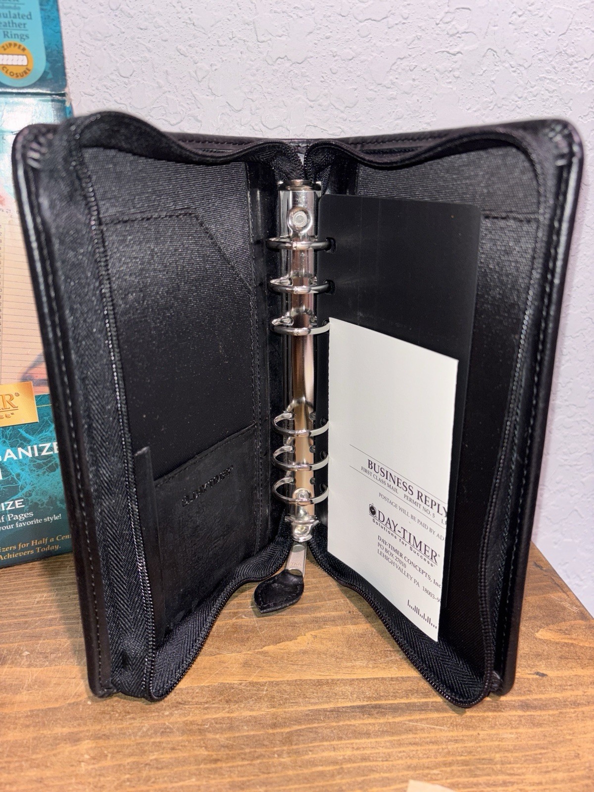 Deluxe Edition Day Timer Personal Organizer Portable Size Black Vintage New