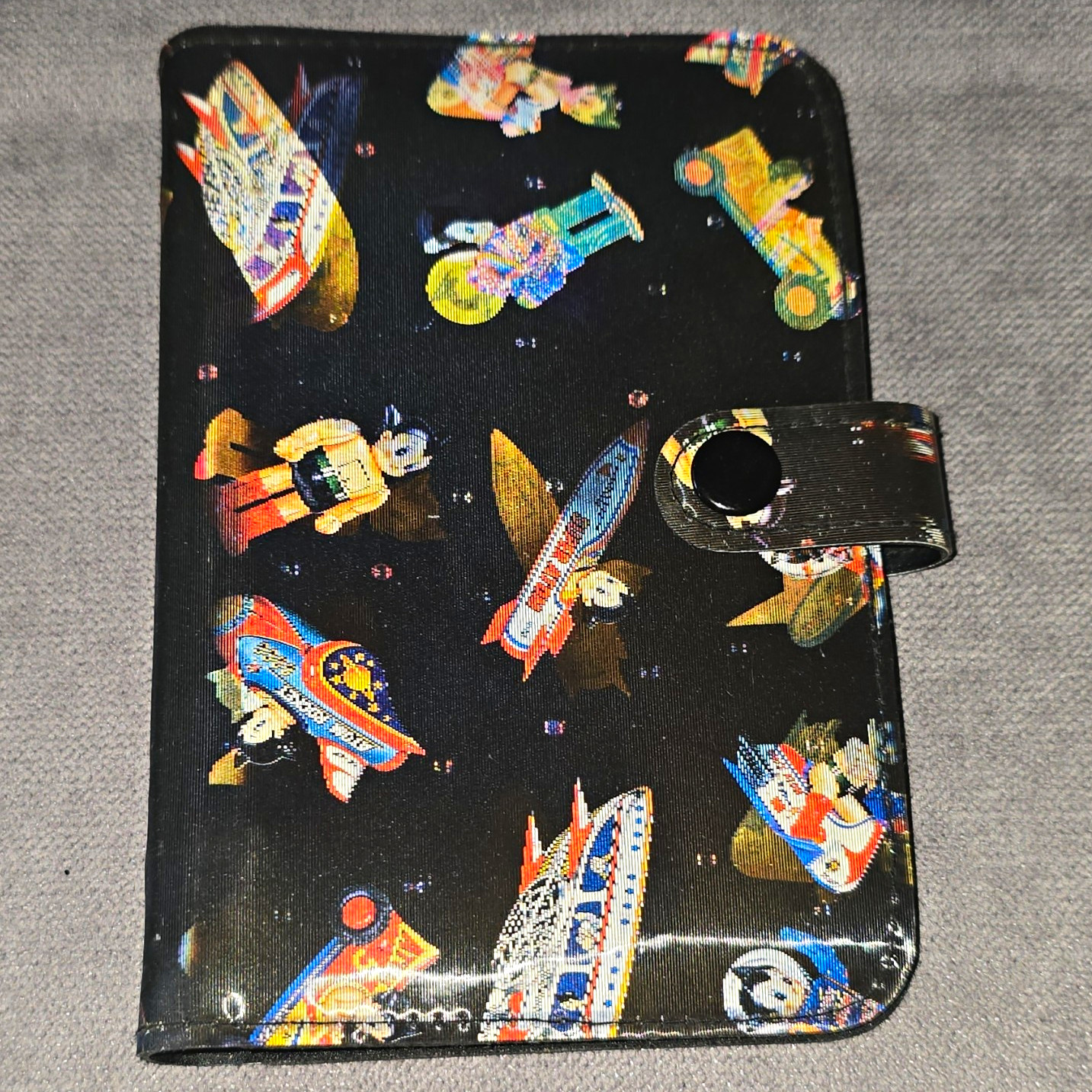 Mighty Atom Pocket Ring Binder Organizer Planner, Weekly Format, Snap Closure