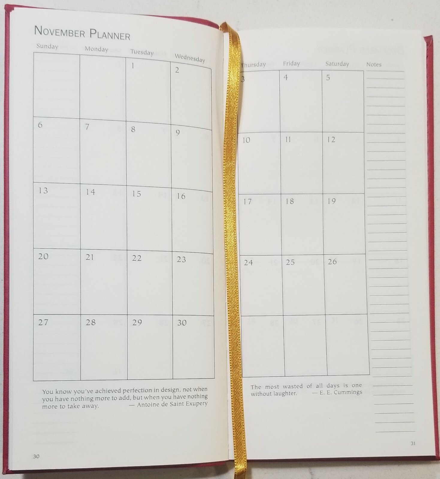 2022 Weekly/Monthly Sundial or Smithsonian pocket planners, 3 1/4 in x 6 1/2 in