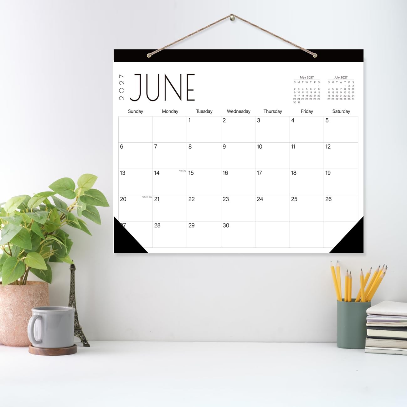 Calendar 2026-18-Month Extra Large Desk 22″ x 15″ desk, Black-Large-Word