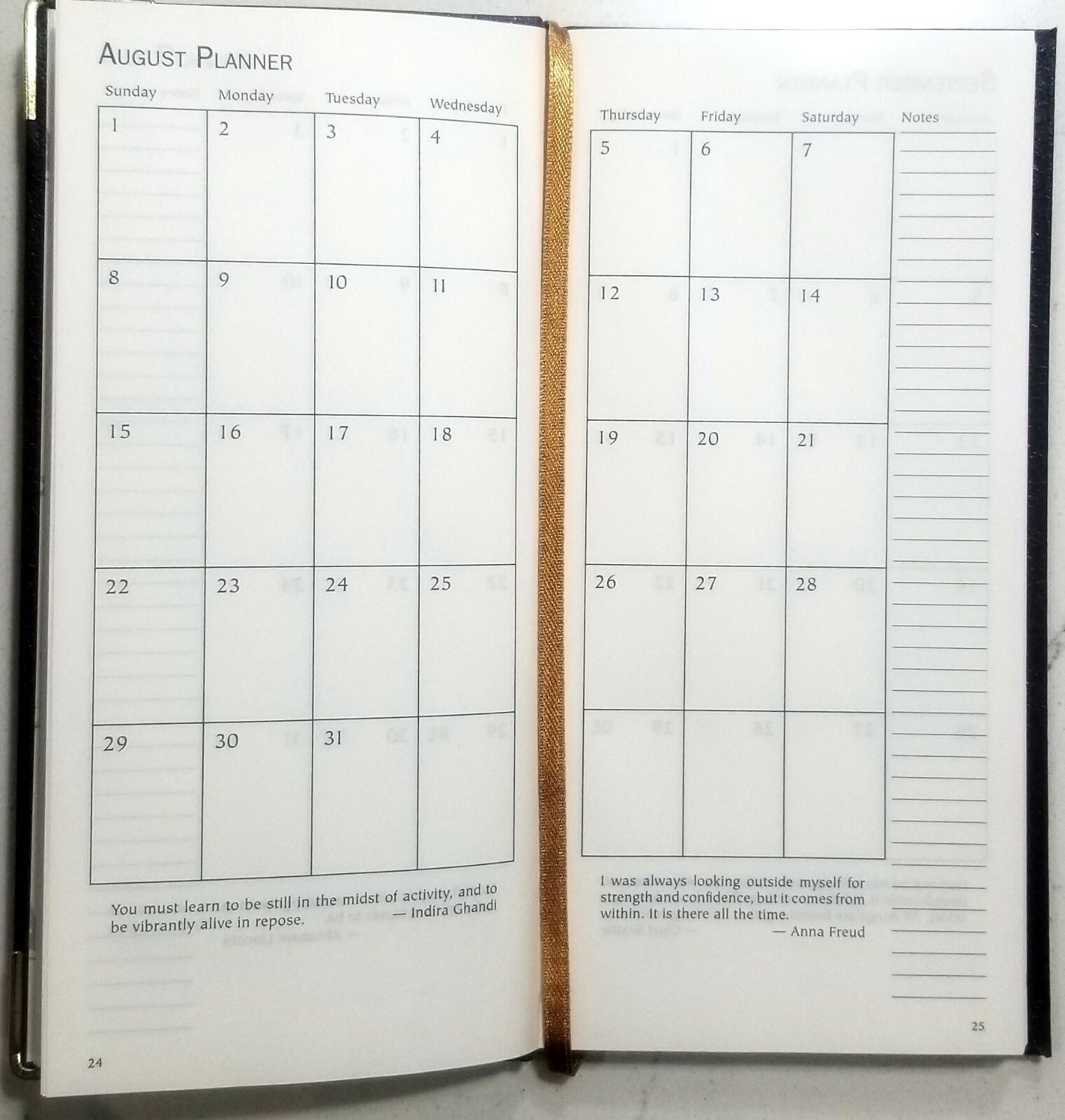 2021 Weekly/Monthly Smithsonian pocket appointment book/planner 3 1/4 in x 6 1/2