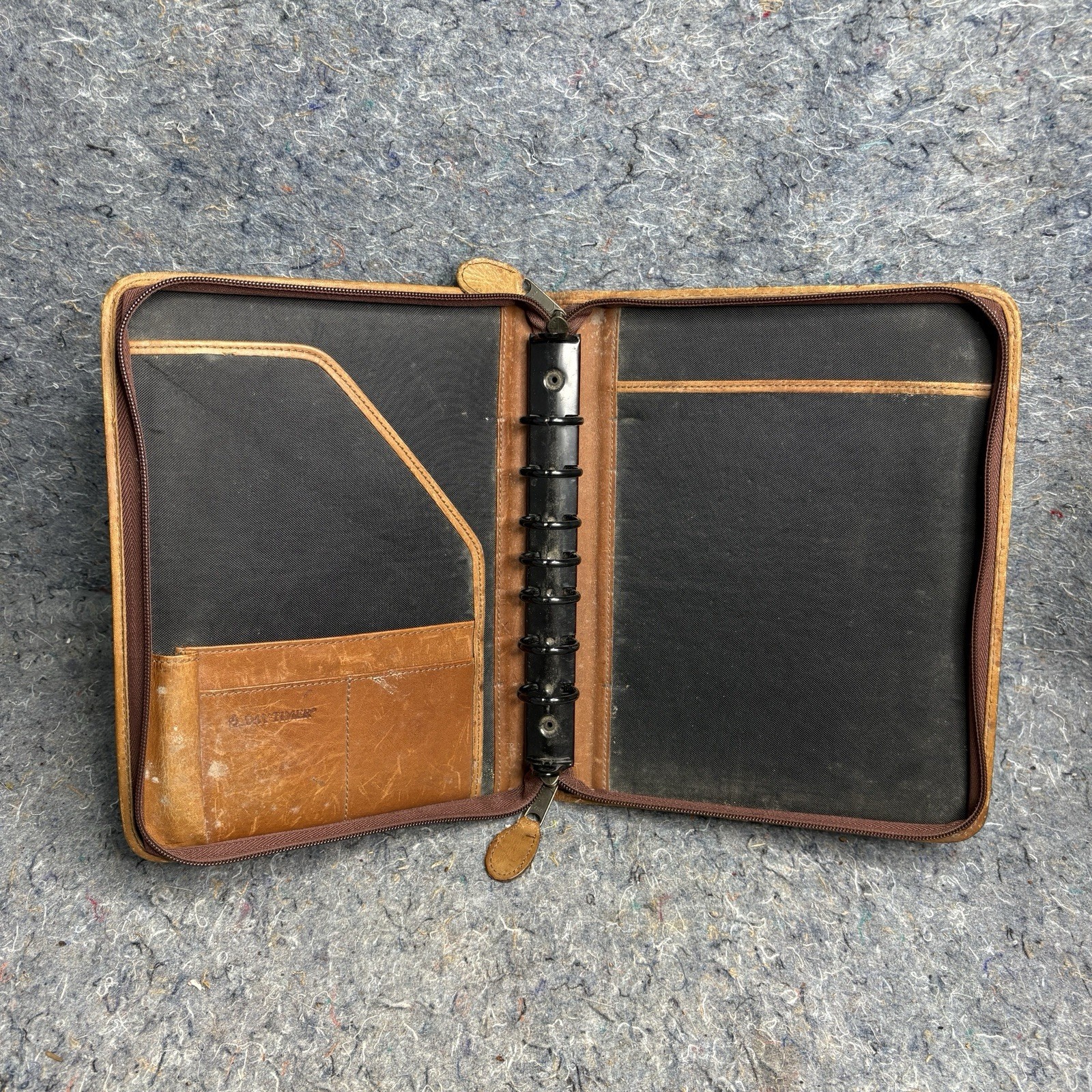 Vintage Day Timer Planner Brown Genuine Leather Organizer Binder Zip 7 Rings
