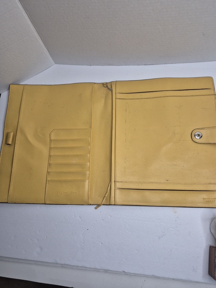 Franklin Covey Business Yellow Organizer/ Card Holder genuine leather