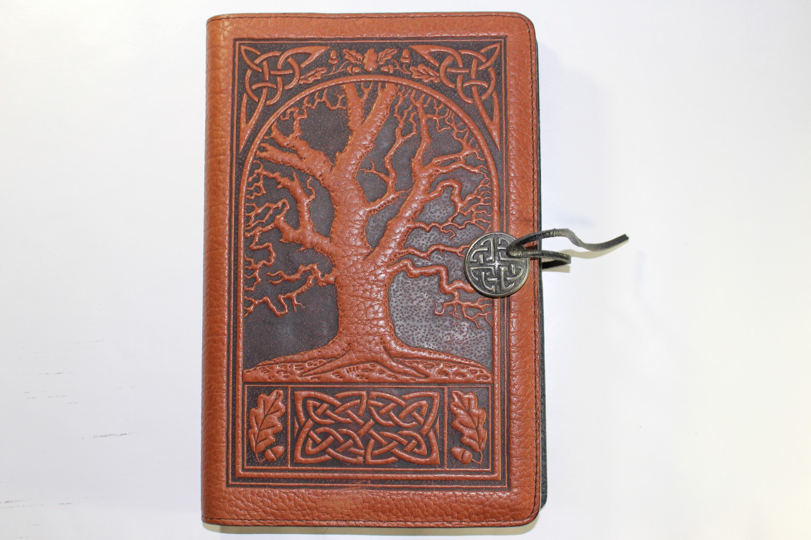 Oberon Design Leather 6″ x 9″ Journal Cover Celtic Oak in Saddle with Blank Book