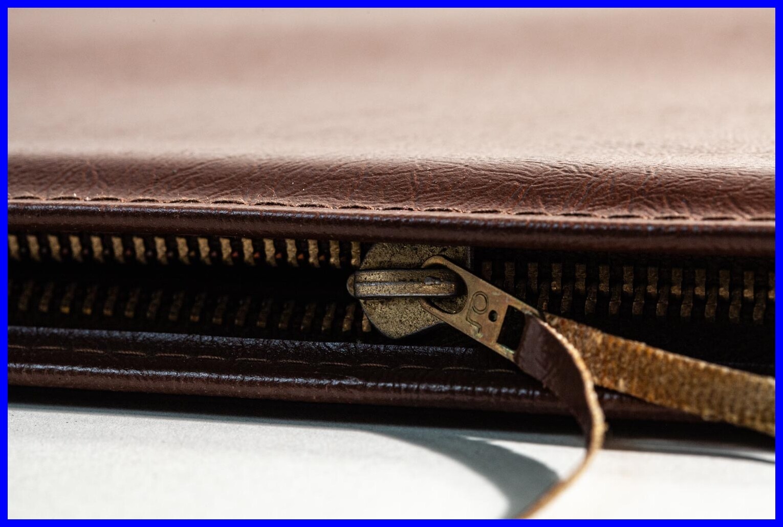 1983 DDR Solid Leather Goods Din A4 Faux Leather Document Folder, Unused