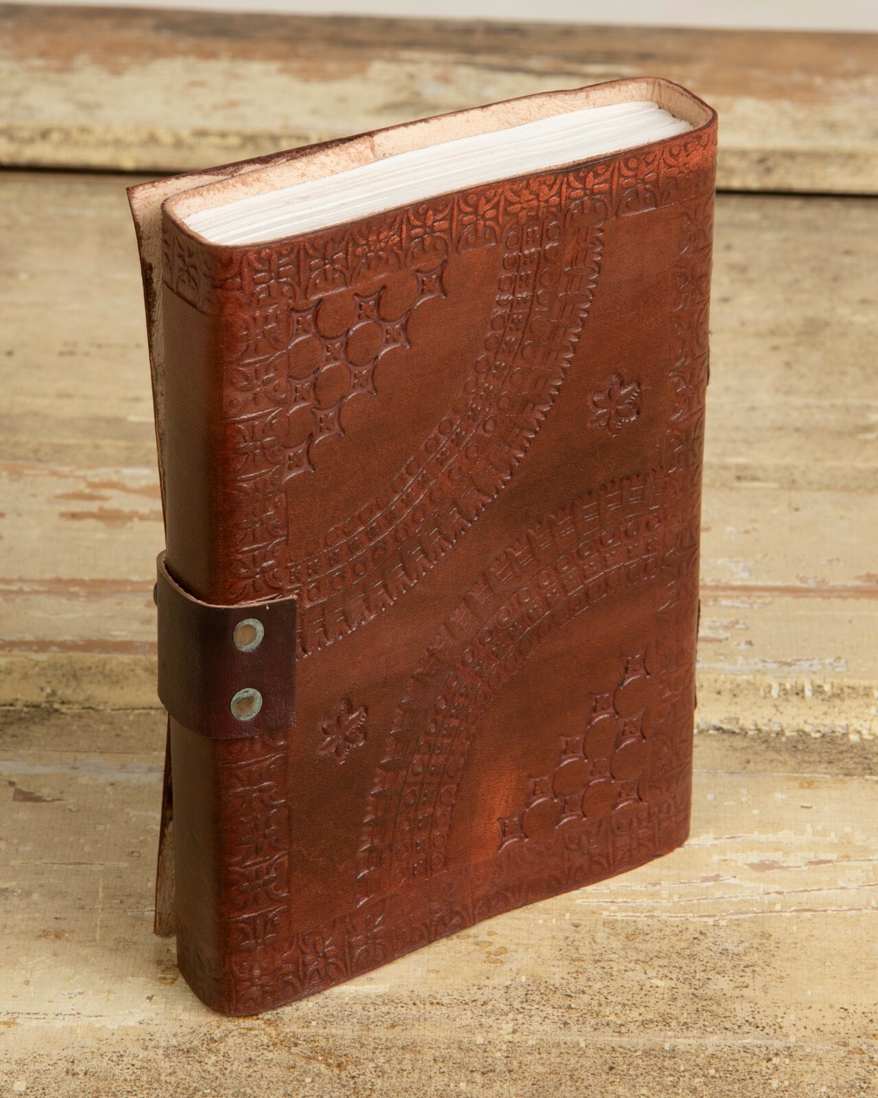 Leather Celtic Cross Journal w/ Lock/Latch ~ 200 5″x7″ ‘Vellum’ Pages Handmade