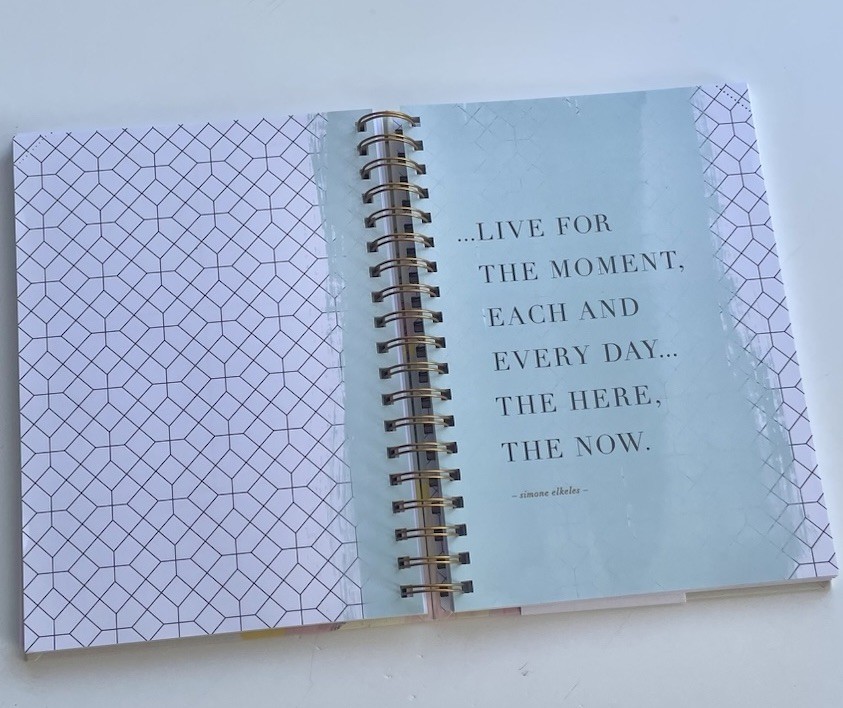17-Month Undated Planner Spiral Bound Hardcover New Compendium