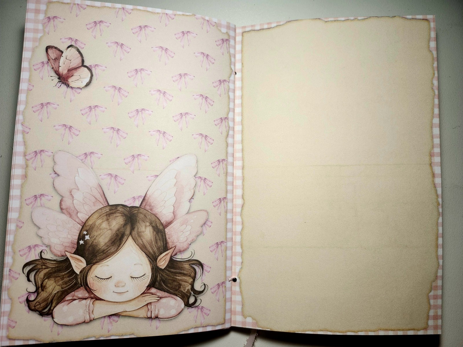 Junk Journal Booklet “UNICORNS & FAIRIES” Handmade Lg 8.5″x5.5″ 40pgs