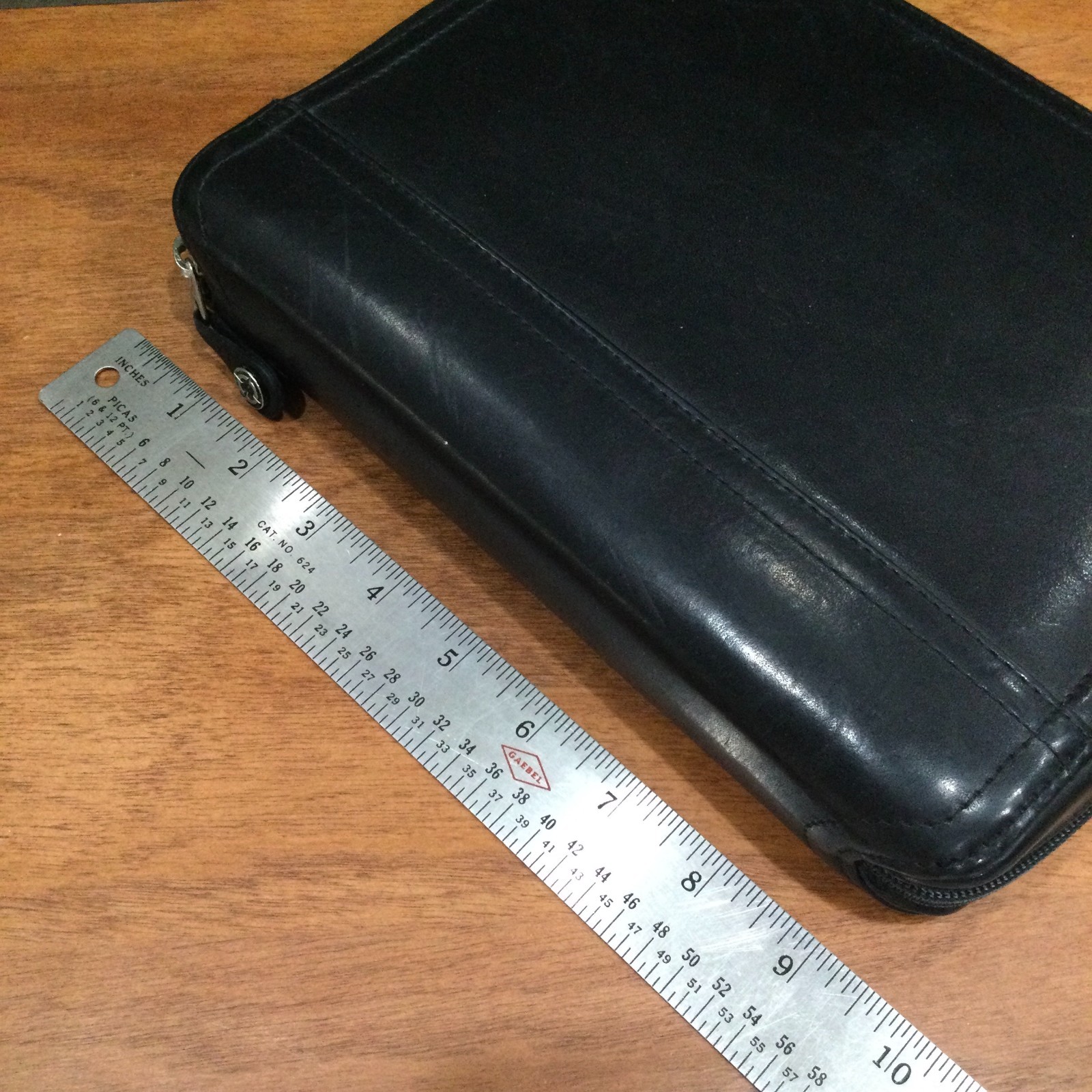 Vintage Franklin Covey 8×10 Planner Black Leather Zip-Around 7-Ring Pgs Included