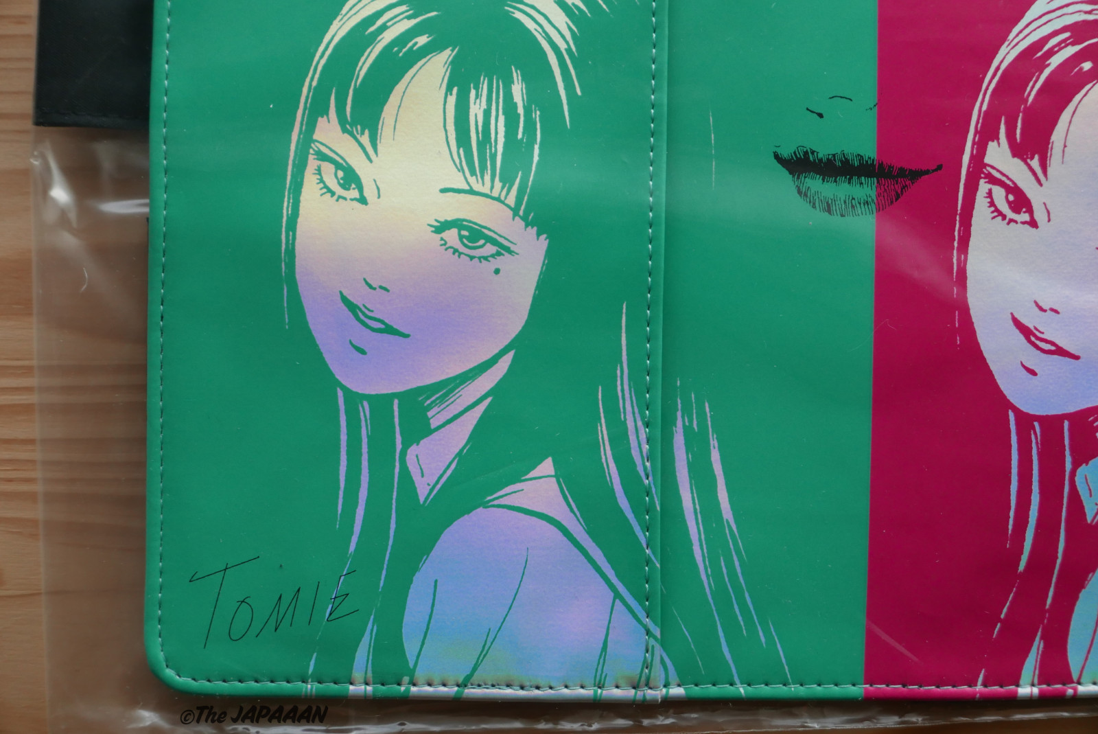 HOBONICHI TECHO 2026 Tomie by Junji Ito Smirk A6 Original Cover Pencil Board