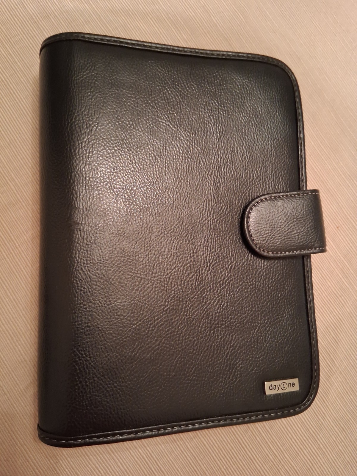 Franklin Covey Day One BLACK 1″ Ring Binder Planner 7.5″ X 10″ See Description