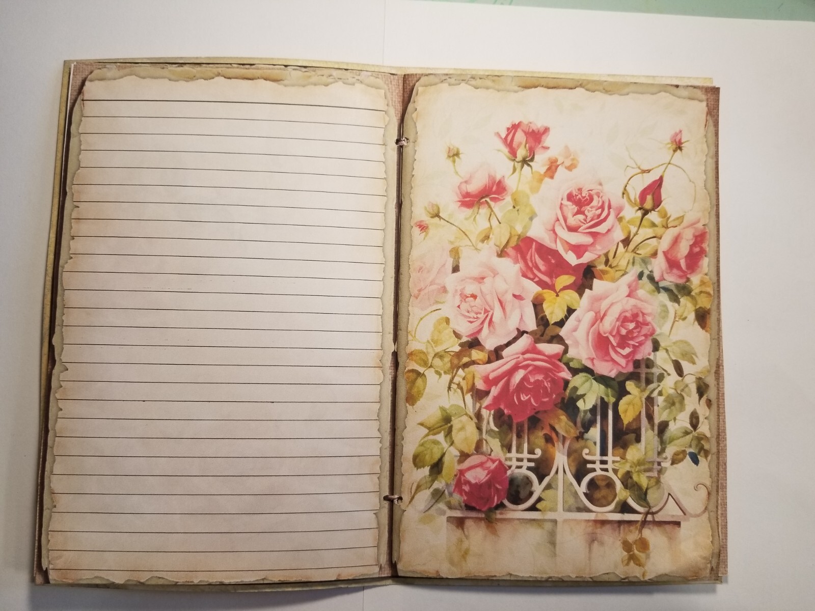 Junk Journal Blank Booklet “BUTTERFLIES & ROSES”Foral Pink Roses LG 5.5×8.5 40pg
