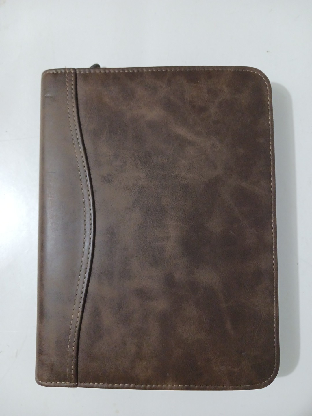 DAY-TIMER Brown Leather Zip Around 7 Ring Binder Organizer Planner 8″x11″ Faux