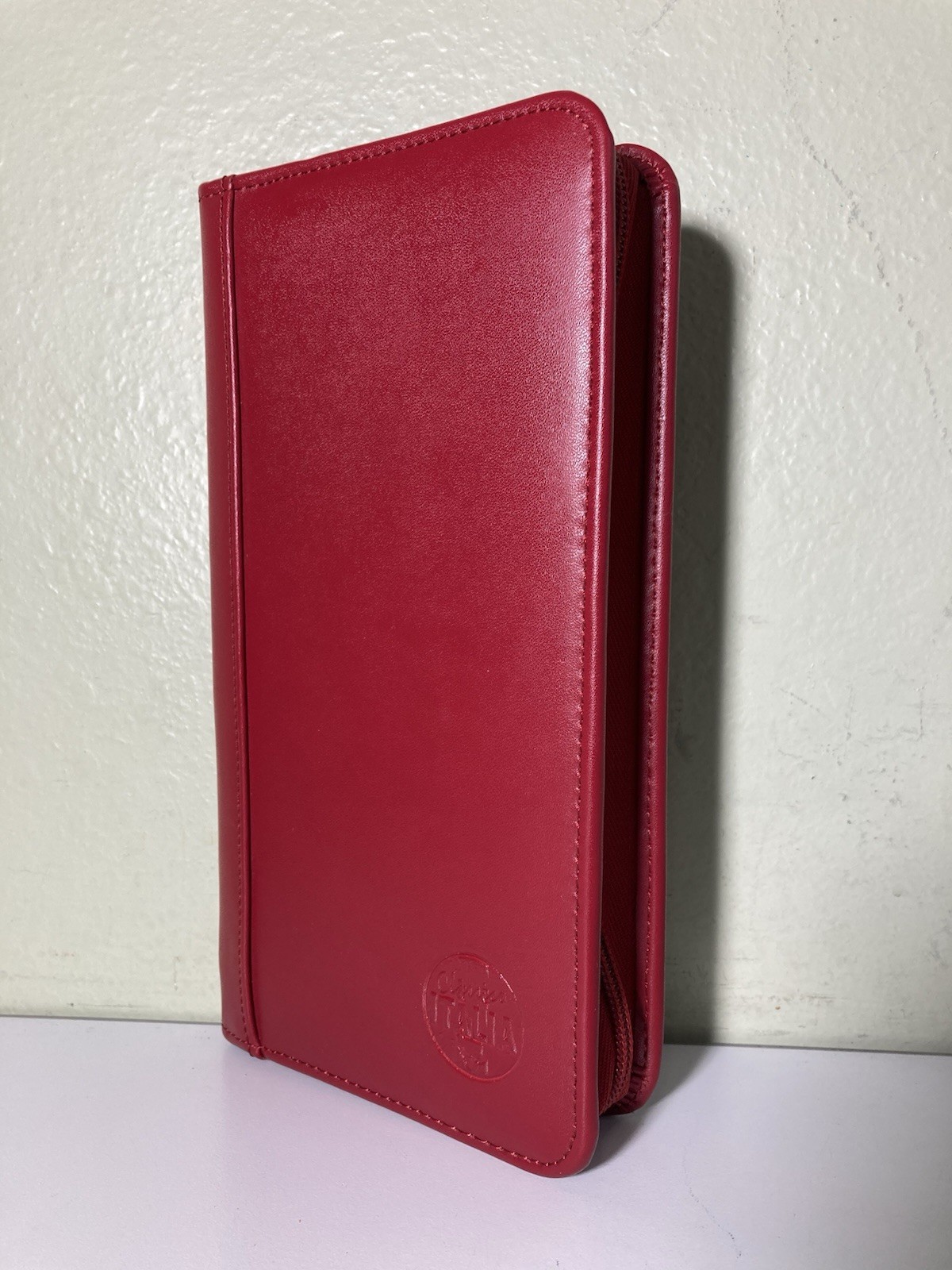 CLAVA Classico Italia Genuine Leather Red Zip Around Portfolio Organizer