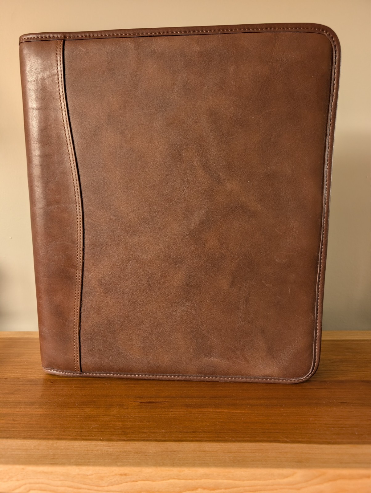 Day-Timer Distressed Leather Zippered Planner Cover, Brown, Folio 8 1/2 x 11