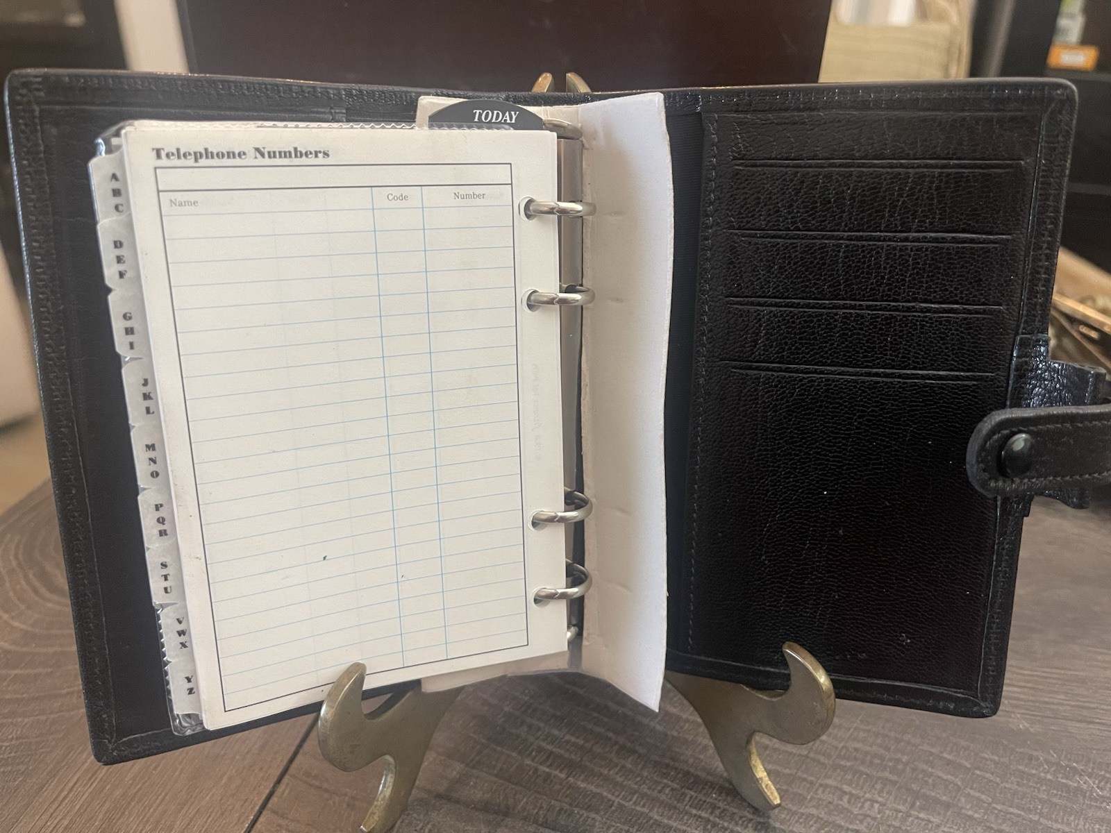 Filofax 1996 Pocket 4-Ring Snap Strap Closure Real Kid Leather Made In England