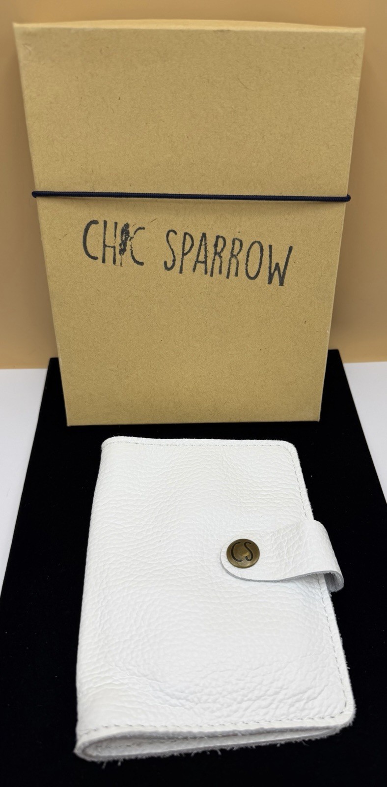 Chic Sparrow Pocket Field Notes TN White Pebbled Leather USA Planner Cover W/box