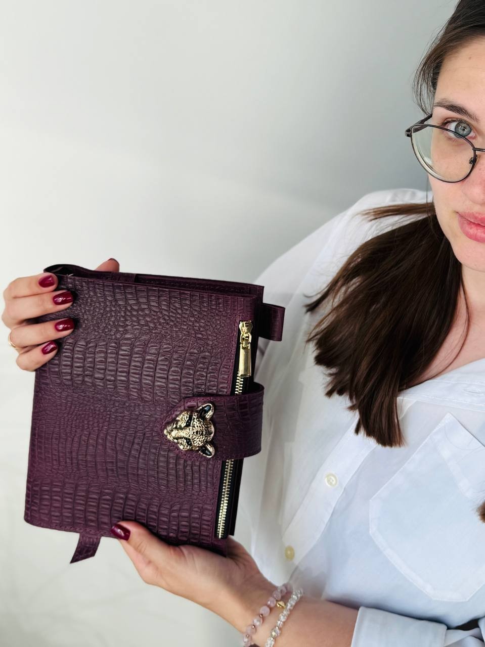 Luxury A5 dated 2026 weekly Leather Planner – Your Ideal Organizer.