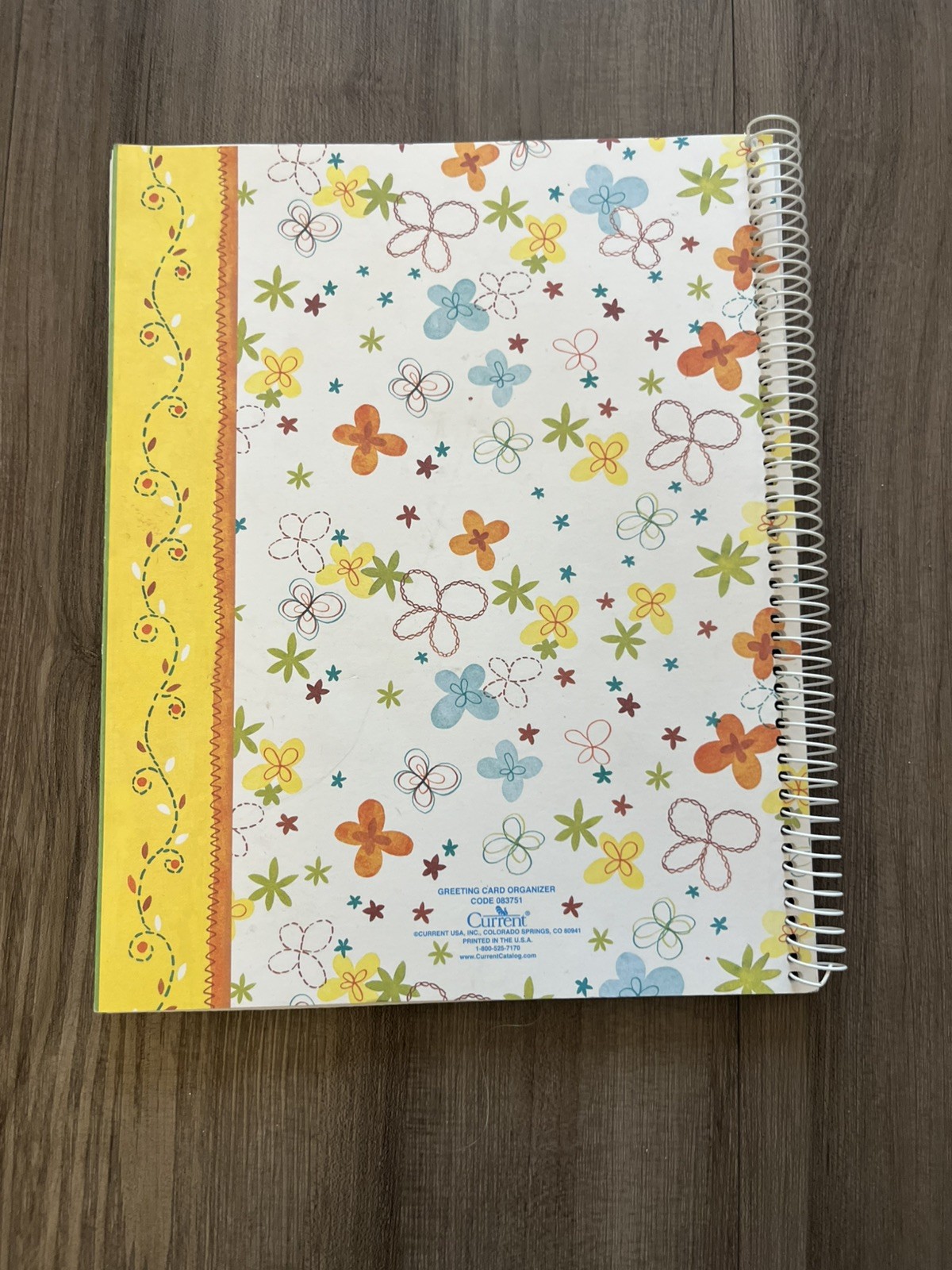 Current brand floral-patterned greeting card organizer book-new, no tags