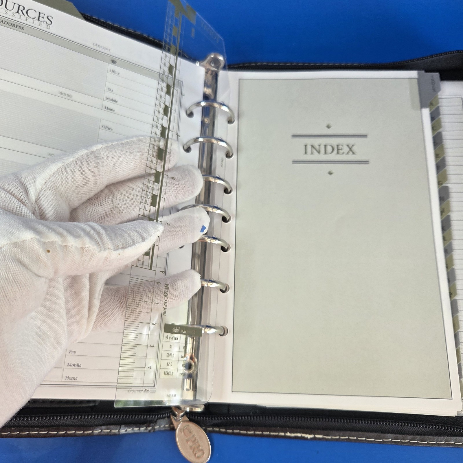 Day Runner Pro Business System Black 7-Ring Binder Planner Full Inside