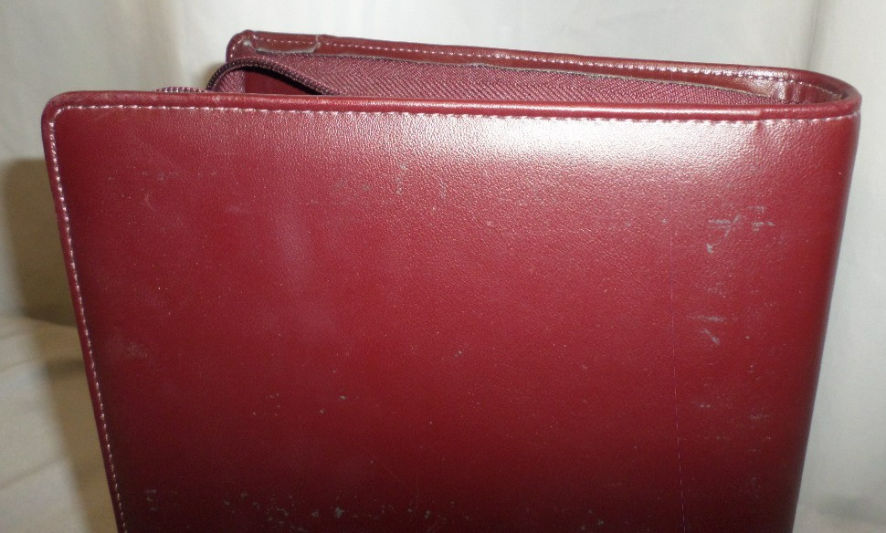 EUC CLEAN CLASSIC EDITION DAY RUNNER RED BINDER DAILY PLANNER CALENDER