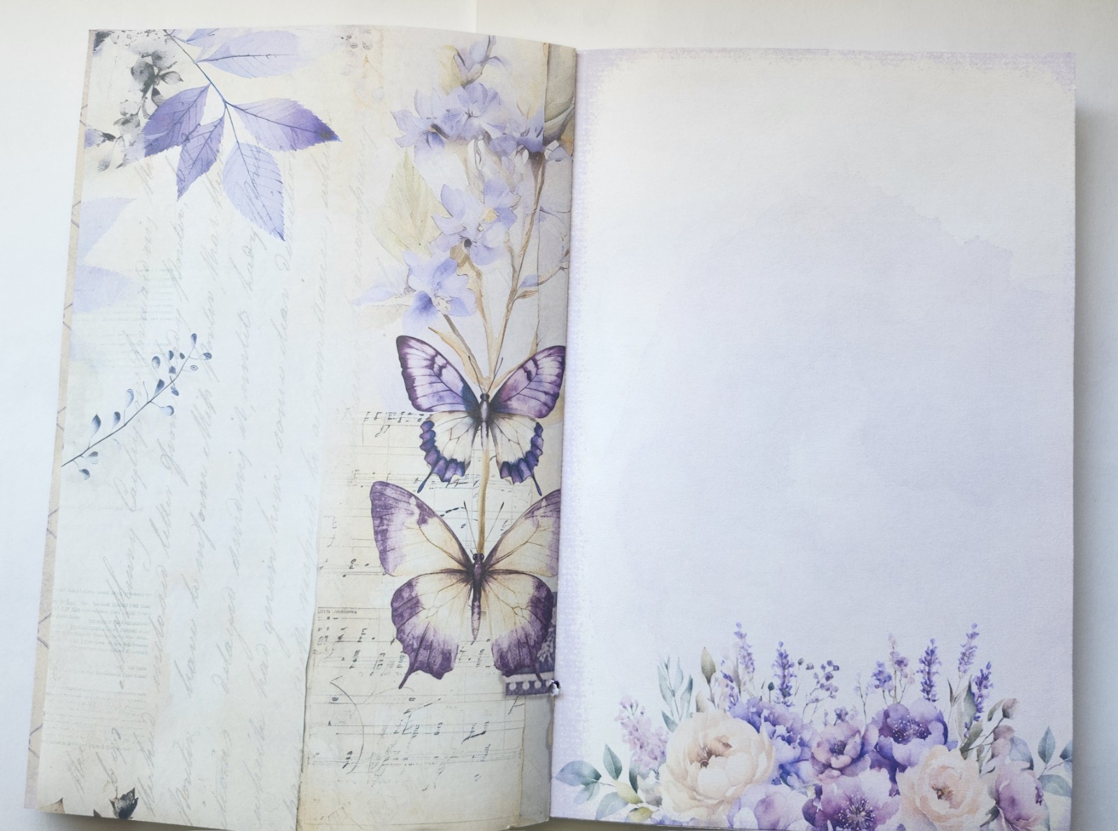 Junk Journal Booklet “LAVENDER DREAMS” 50+ pcs Ephemera Vintage Purples 40pgs