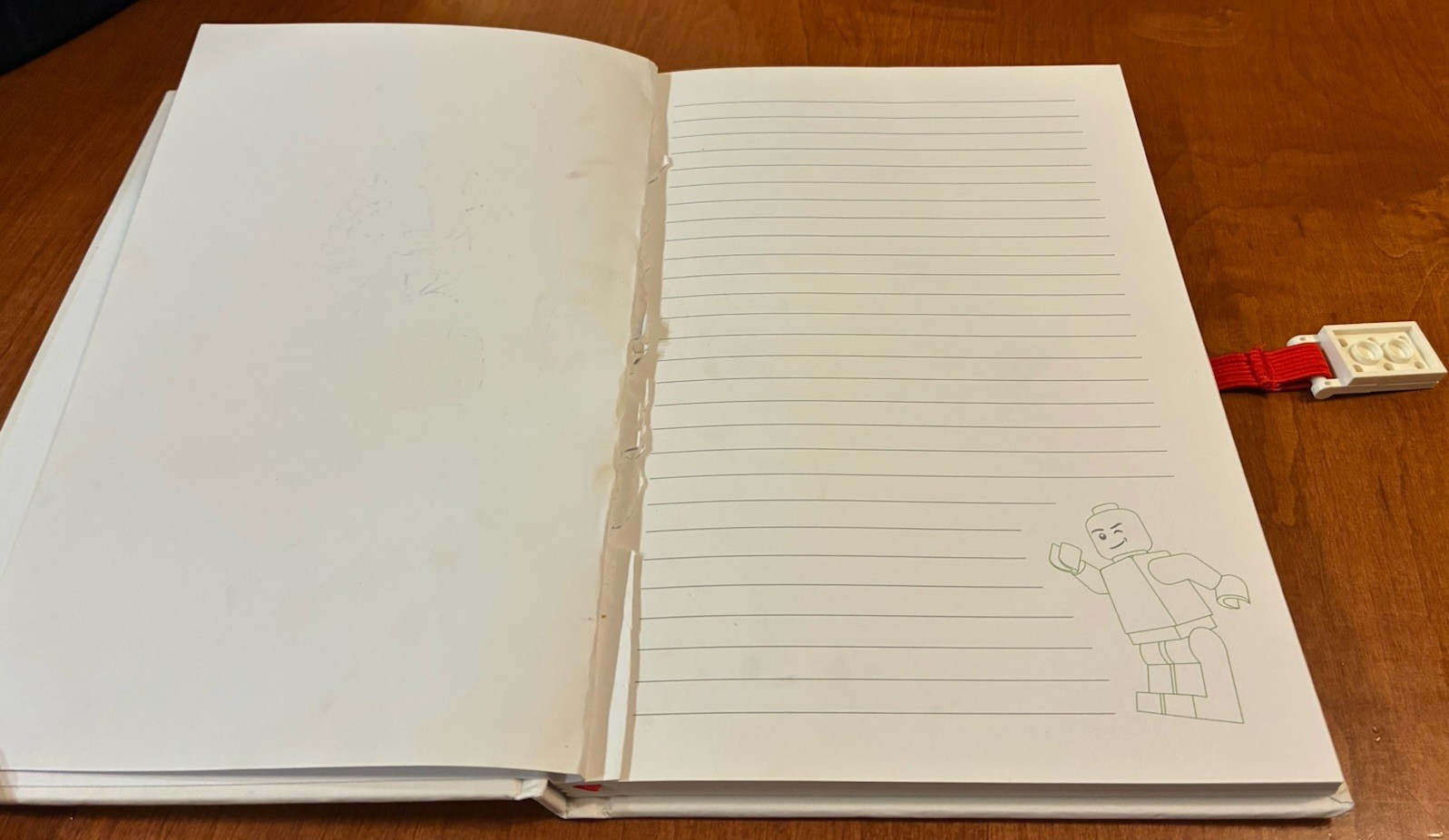 Lego Notebook Journal 850686 Studded Hard Cover 8 x 5″ Missing 1 G And 1 Q