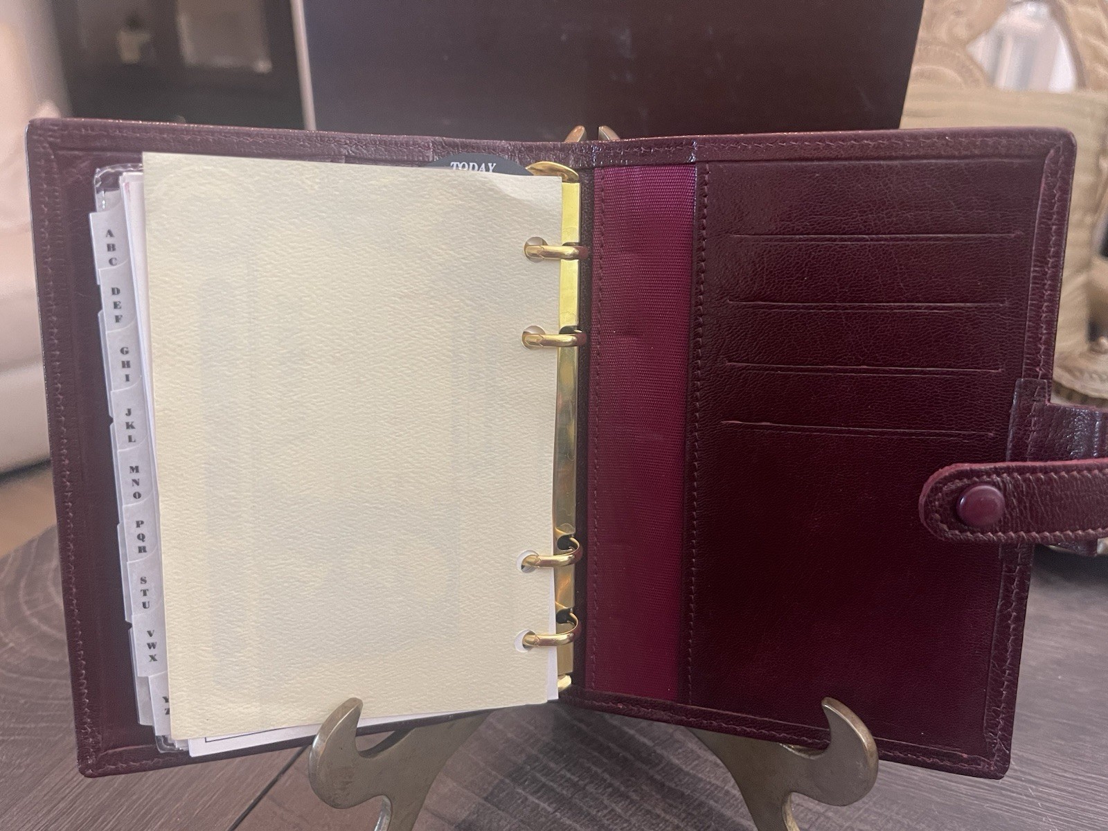 Filofax 1996 Pocket 4-Ring Snap Strap Closure Real Kid Leather Made In England