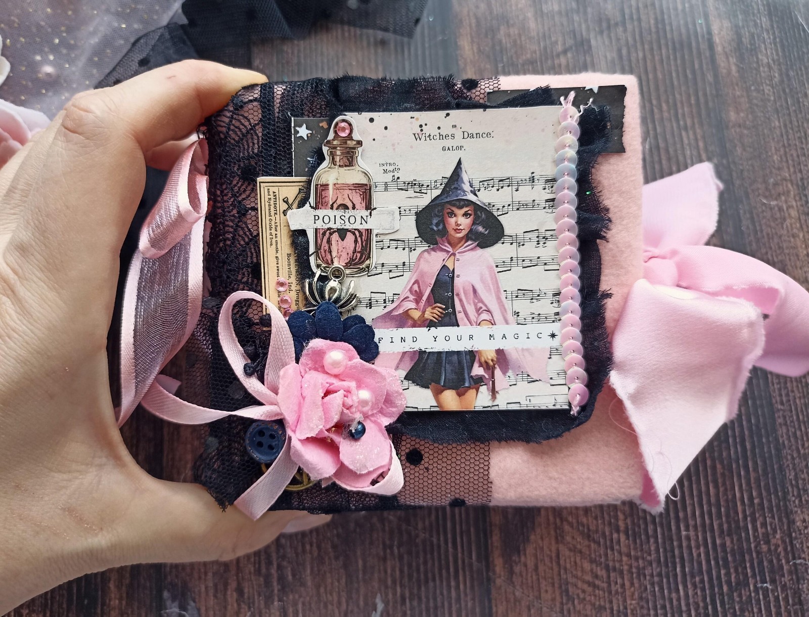 Small gothic witch junk journal handmade blank Pink Halloween 4x4in 200 pgs
