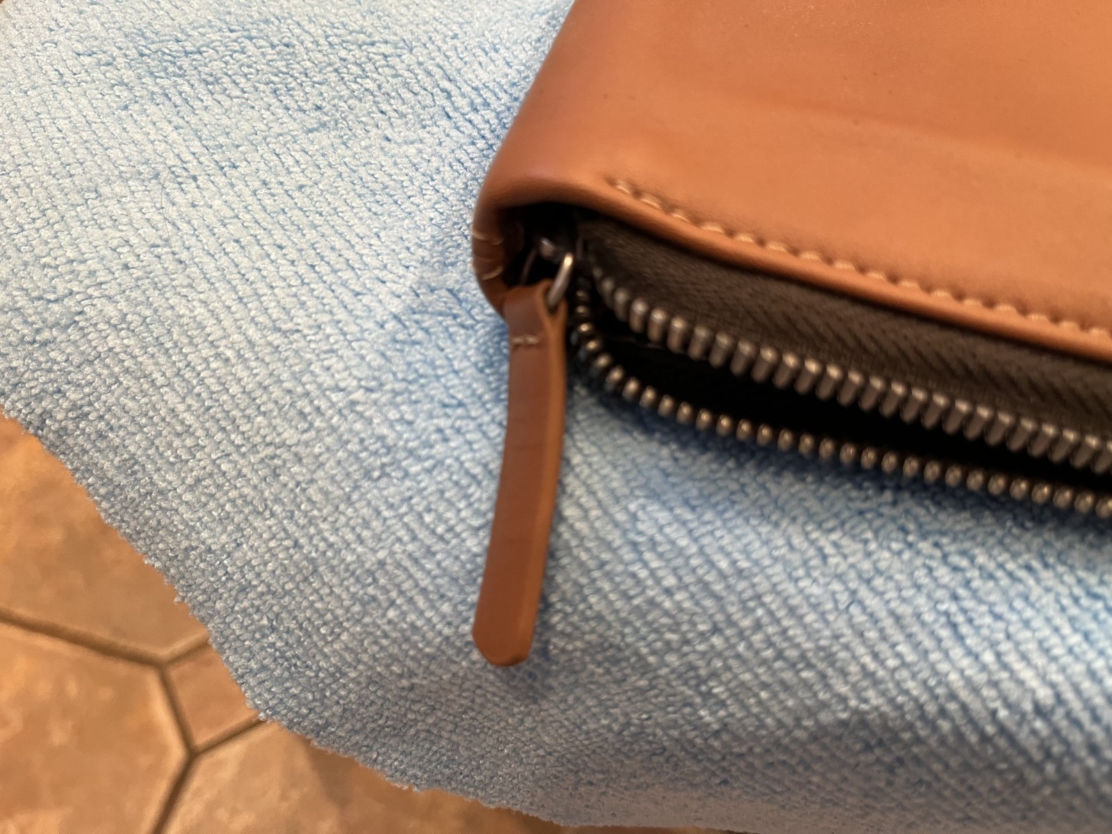 Bellroy A4 Work Folio premium Caramel leather (EWFB-Caramel) – Near Mint