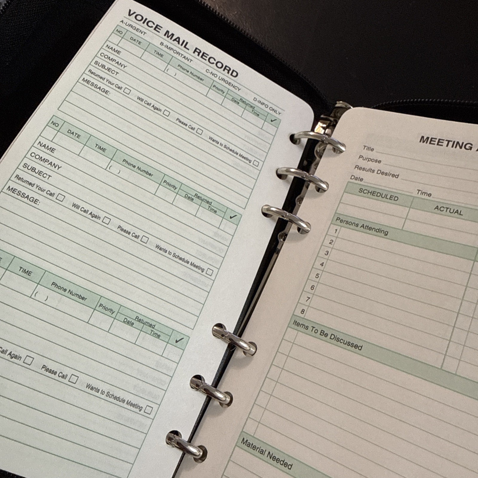 Day Timer Leather Zippered VTG Agenda Planner Address Book Pockets Black