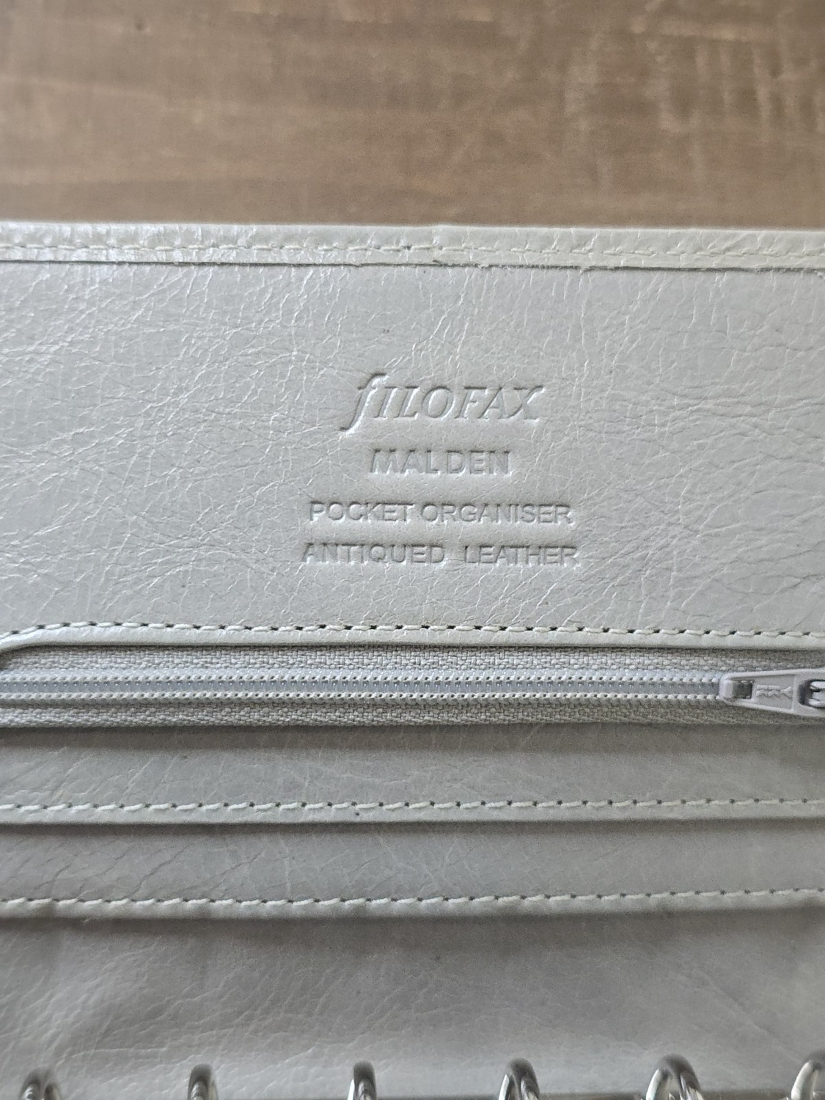 Filofax Malden Pocket Organizer Gray Antiqued Leather Planner Binder Zip Pocket