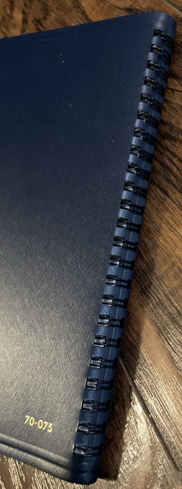 2026 AT-A-GLANCE 5 Weekly Appointment Book Navy (70-075-20-26) Made In USA